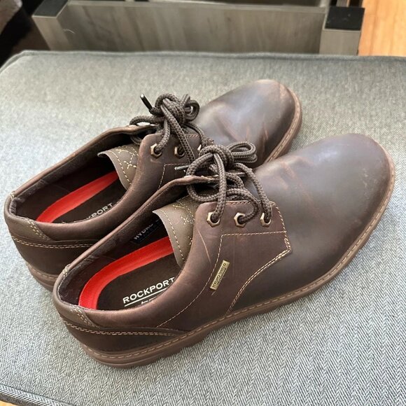 ROCKPORT truetech hydro shield (USA size 9 mens) waterproof (NEW)